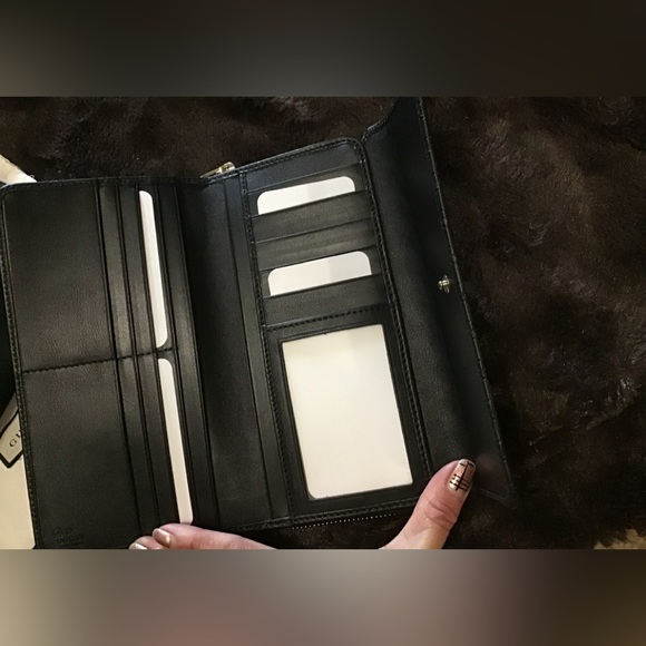 NEW!! Gucci Microguccissima Black Zip Around with front snap wallet - Picture 6 of 9